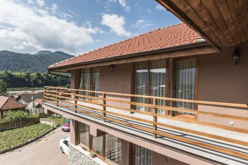 Ciinenii Mici Romania Booking Discount booking.com