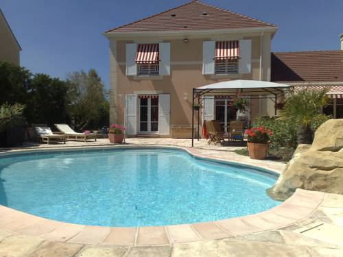 Magny-le-Hongre France Booking Discount booking.com
