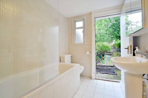 London United Kingdom Booking Discount booking.com