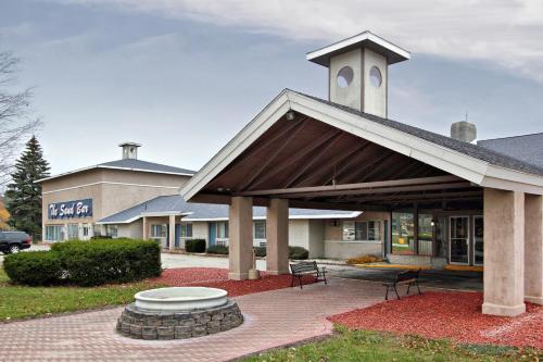 Cadillac (MI) United States Booking Discount agoda.com