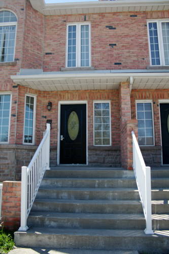 Whitby (Ontario) Canada Booking Discount booking.com