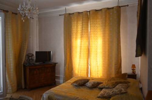 Saint-Cyr-en-Loire France Booking Discount booking.com