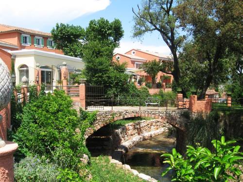 Cuers France Booking Discount booking.com