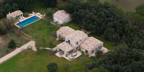 Eygalières France Booking Discount booking.com