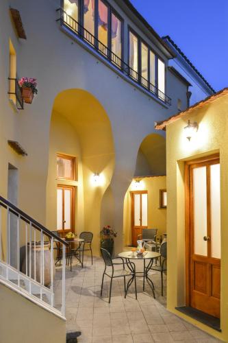 Meta Italy Booking Discount agoda.com