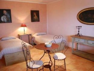 Maubec France Booking Discount agoda.com
