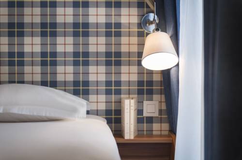 Levallois Perret France Booking Discount booking.com