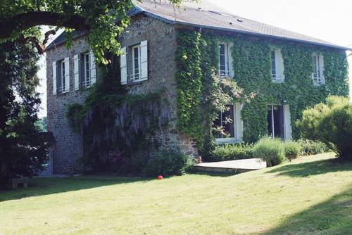 Montsûrs France Réservation Réduction booking.com