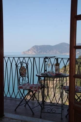 Corniglia Italy Booking Discount booking.com