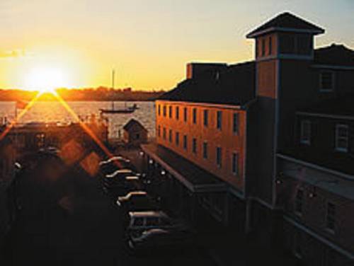 Bristol (Rhode Island) United States Booking Discount booking.com