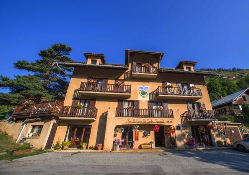 Aiguilles France Booking Discount agoda.com