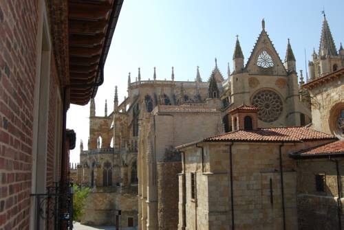 León Spain Booking Discount booking.com