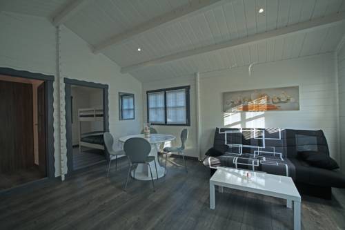 Camaret-sur-Aigues France Booking Discount booking.com