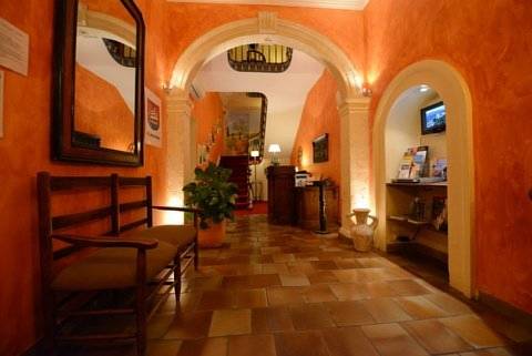 Tarascon France Réservation Réduction booking.com