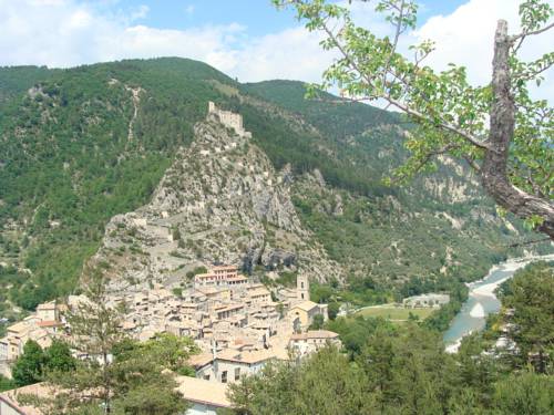 Entrevaux France Booking Discount booking.com