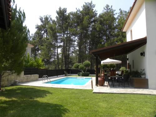 Moniatis Cyprus Booking Discount booking.com