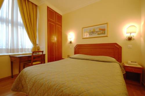 Paris France Réservation Réduction booking.com