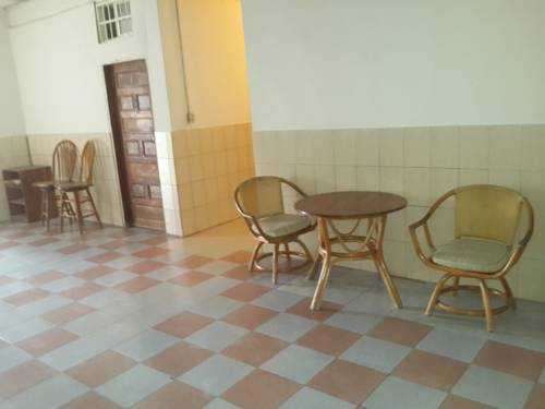 Marche orange Belize Réservation Réduction booking.com