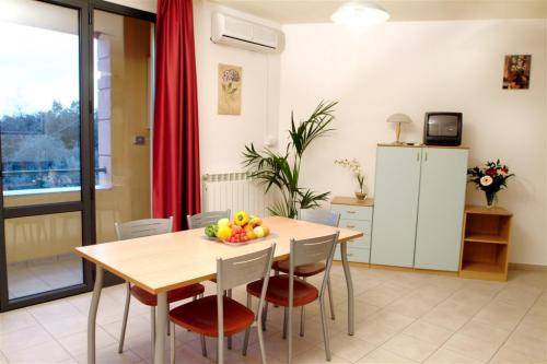 Trevi Italy Booking Discount booking.com