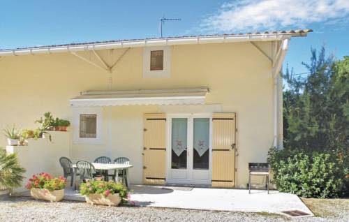 Monteux France Booking Discount booking.com