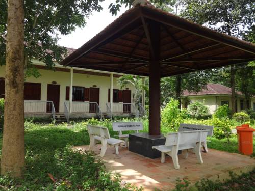 Chat Tien Vietnam Réservation Réduction booking.com