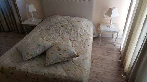 Mouchard France Booking Discount booking.com