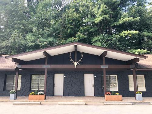 Cashiers United States Booking Discount agoda.com