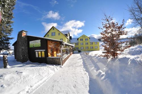 Neuhaus am Rennweg Germany Booking Discount agoda.com