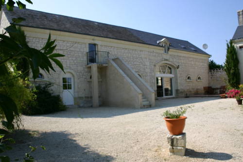 Huismes France Booking Discount booking.com