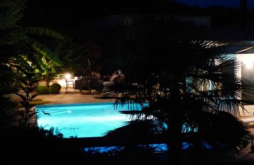 Laroque Timbaut France Booking Discount booking.com