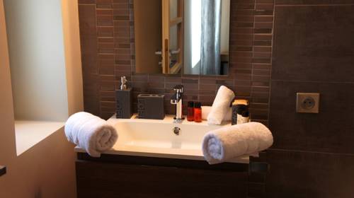 Meyreuil France Booking Discount booking.com