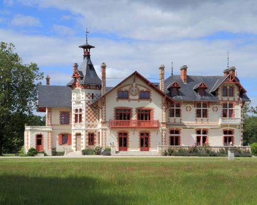 Ambillou France Booking Discount agoda.com