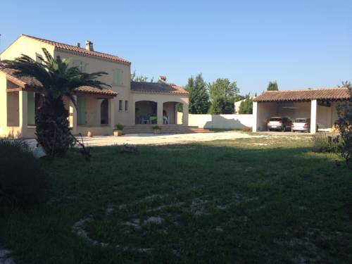 Mouriès France Booking Discount booking.com