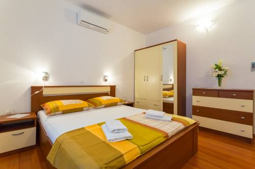 Pomena Croatia Booking Discount booking.com