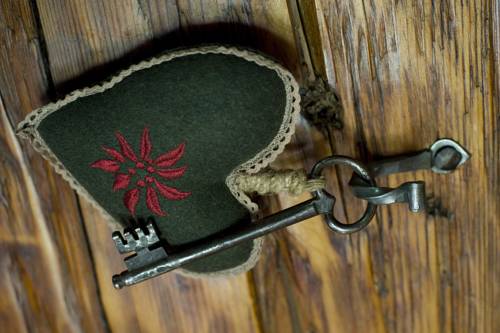 Thônes France Booking Discount booking.com