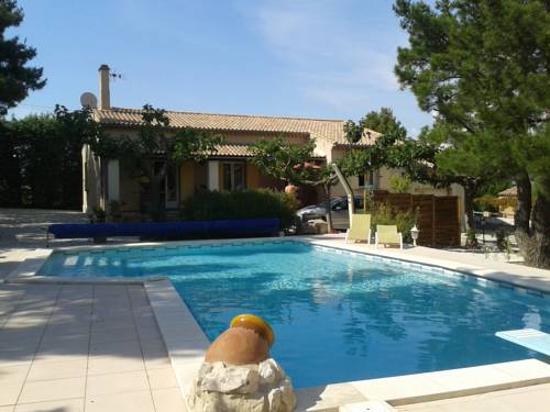 Saint-Saturnin-les-Avignon France Booking Discount booking.com