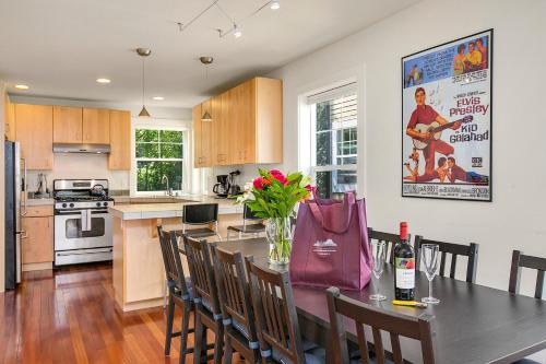 Seattle (WA) United States Booking Discount agoda.com