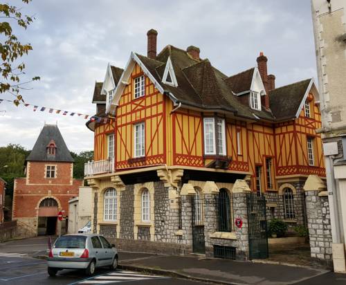 Péronne France Booking Discount booking.com