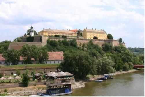 Novi triste Serbie Réservation Réduction booking.com