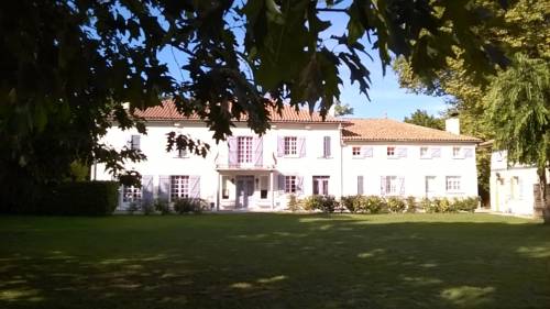 Ygos-Saint-Saturnin France Réservation Réduction booking.com