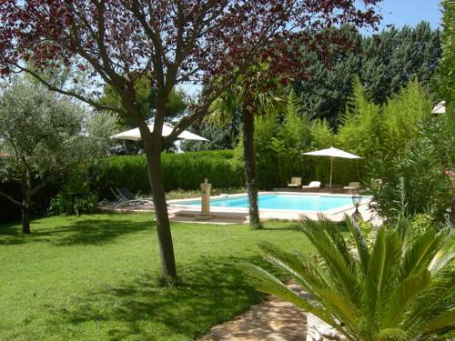 Carnoux France Booking Discount booking.com