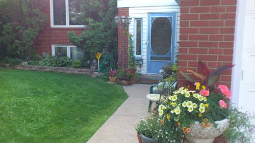 Edmonton (Alberta) Canada Booking Discount booking.com