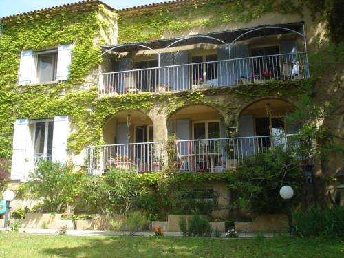 Remoulins France Booking Discount booking.com