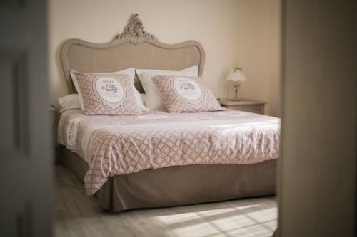 La Chartre-sur-le-Loir France Réservation Réduction booking.com