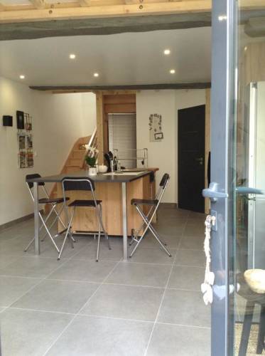 Vigny France Booking Discount booking.com