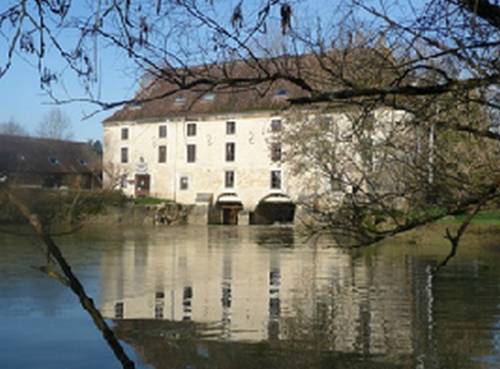 Louhans France Booking Discount booking.com