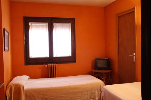 Celra Spain Booking Discount booking.com