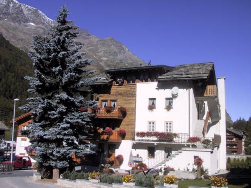 Saas Grund Switzerland Booking Discount booking.com