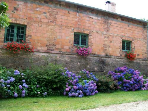 Béruges France Booking Discount booking.com