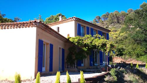 Cotignac France Booking Discount booking.com